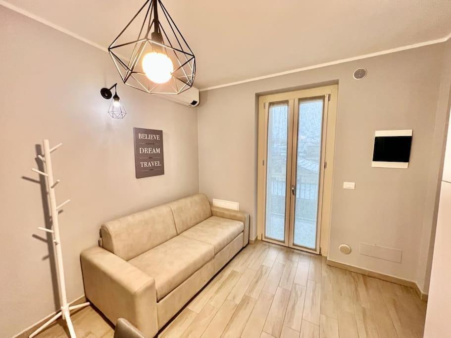 Metro-Apartment: Fabolous Flat Монкалиери Екстериор снимка